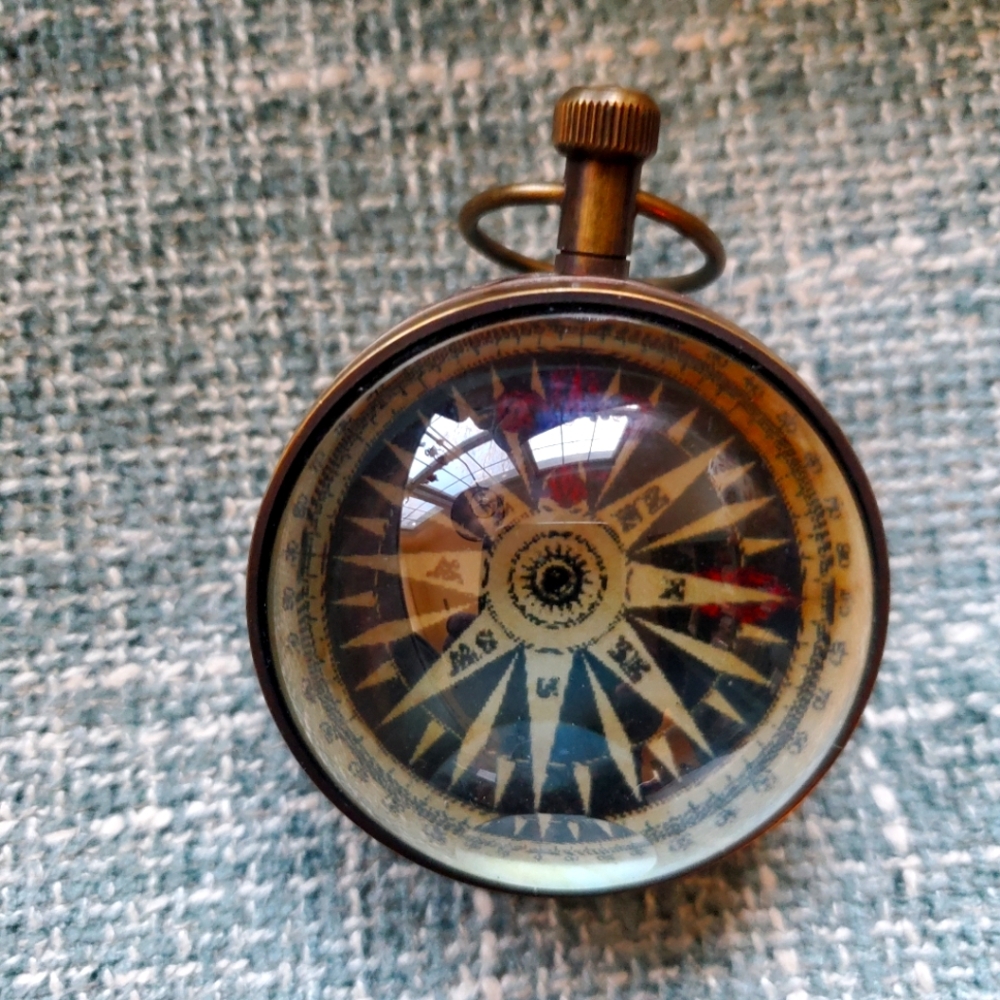 Authentic Models The Eye Of Time - SC050, Aeropostale Clock with Compass Display